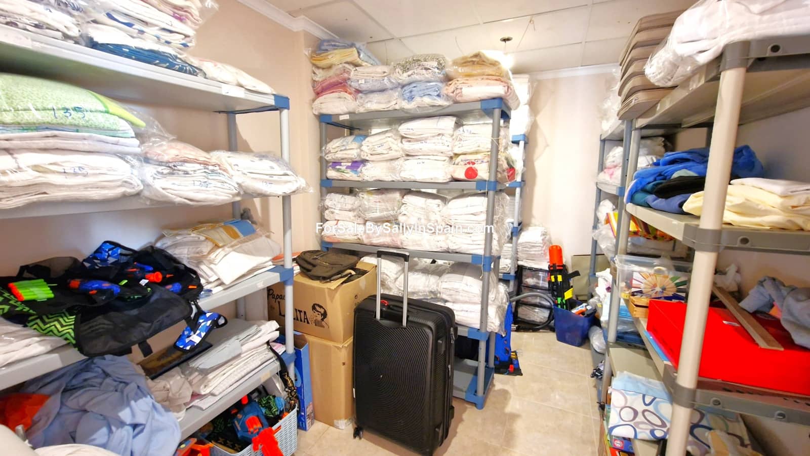 6 soveværelse Villa til salg i Daimus med swimmingpool garage - € 569.500 (Ref: 8868352)