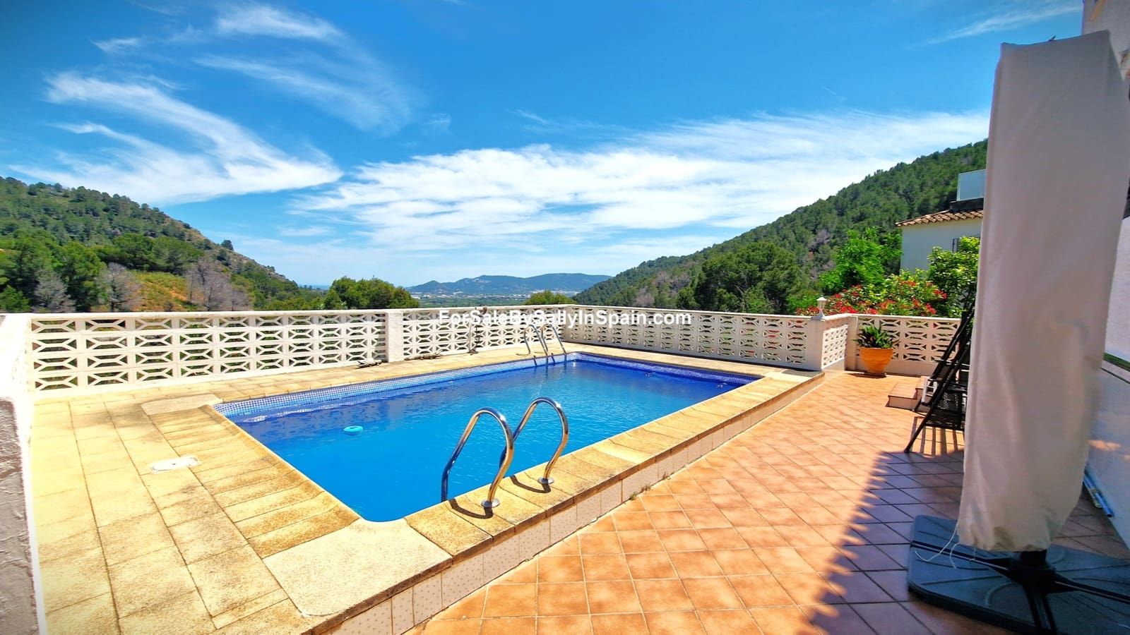 4 soverom Villa til salgs i Gandia med svømmebasseng - € 450 000 (Ref: 9018480)