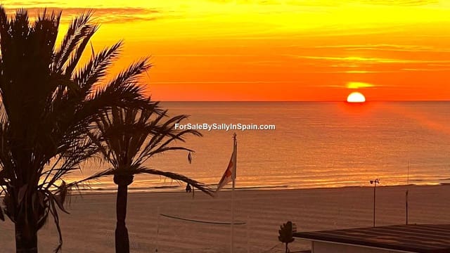 3 bedroom Beach Apartment for sale in Real de Gandía - € 390,000 (Ref: 9073801)