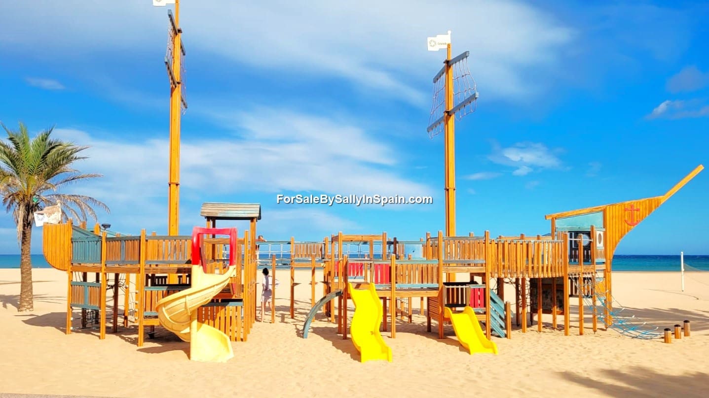 3 bedroom Beach Apartment for sale in Real de Gandia - € 385,000 (Ref: 9073801)