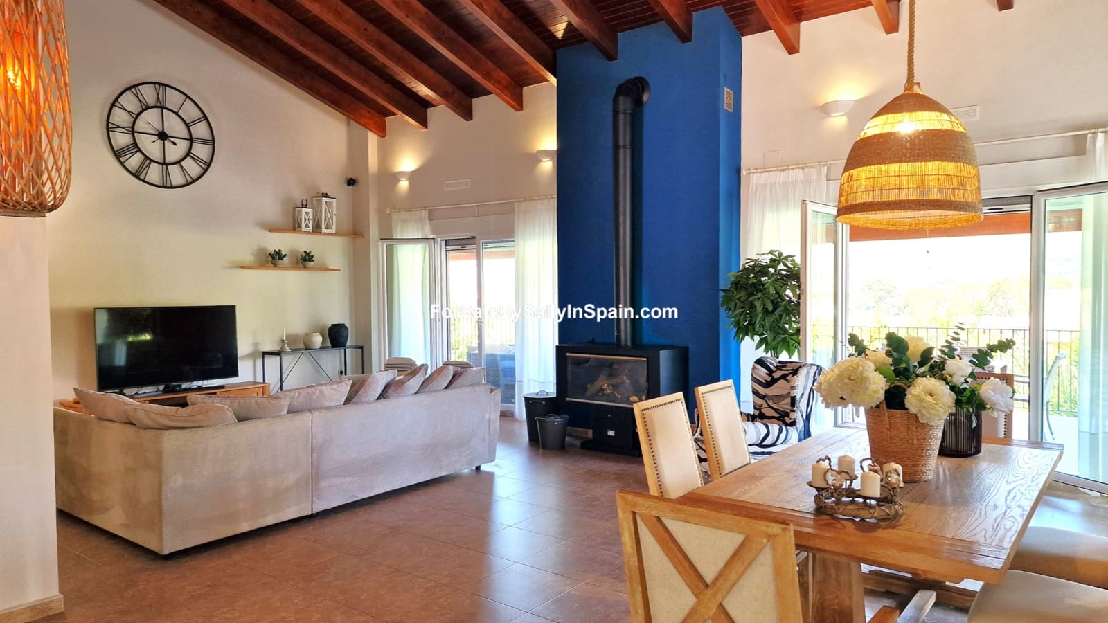 3 soveværelse Villa til salg i Alzira med swimmingpool garage - € 699.000 (Ref: 9131894)