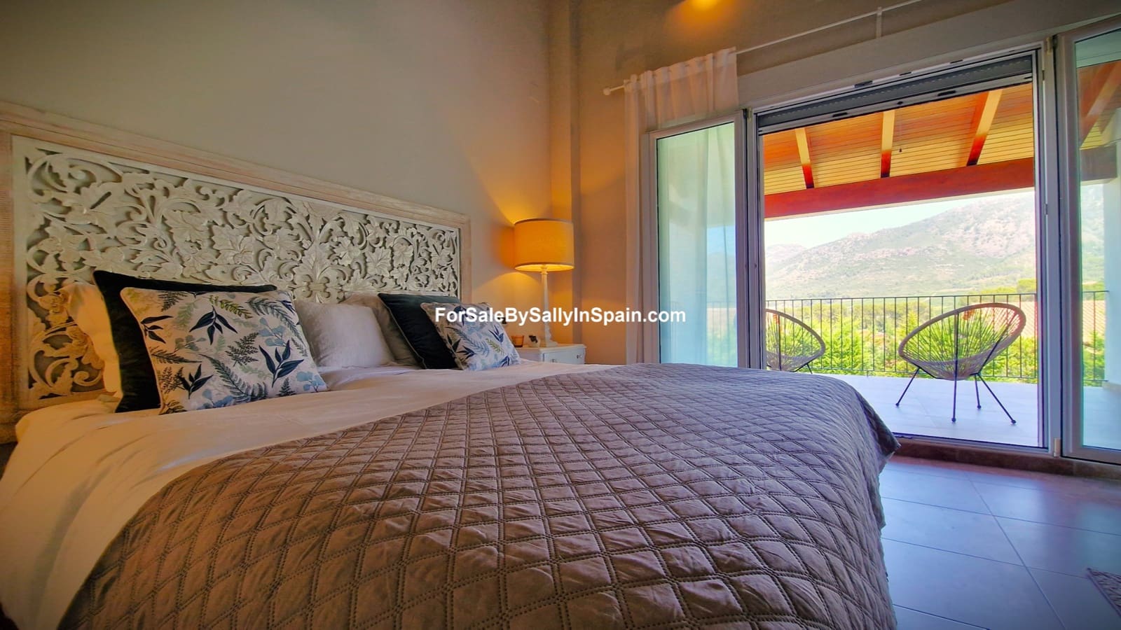 3 soveværelse Villa til salg i Alzira med swimmingpool garage - € 699.000 (Ref: 9131894)