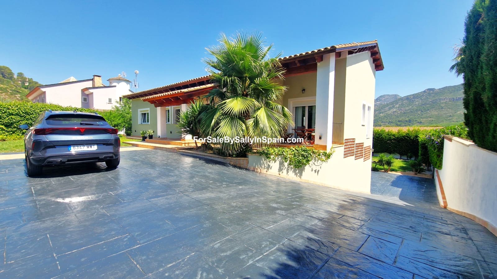 3 soveværelse Villa til salg i Alzira med swimmingpool garage - € 699.000 (Ref: 9131894)