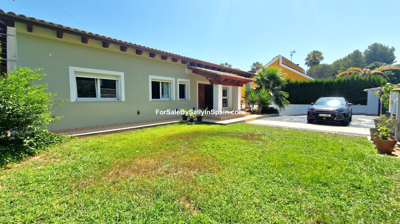 3 soveværelse Villa til salg i Alzira med swimmingpool garage - € 699.000 (Ref: 9131894)