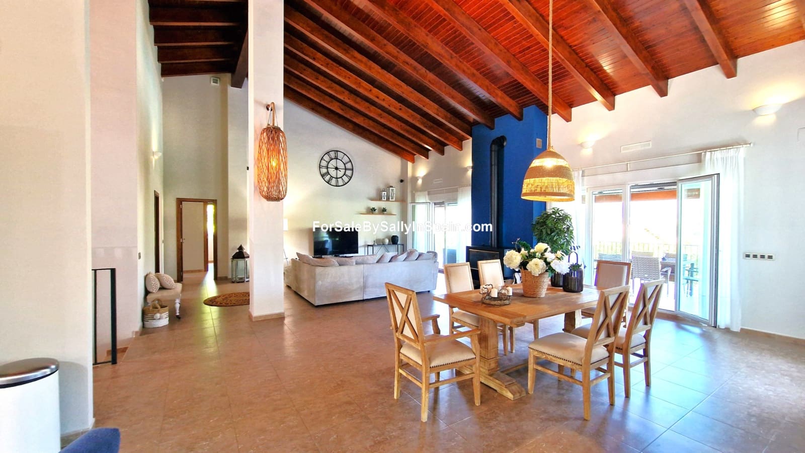 3 soveværelse Villa til salg i Alzira med swimmingpool garage - € 699.000 (Ref: 9131894)