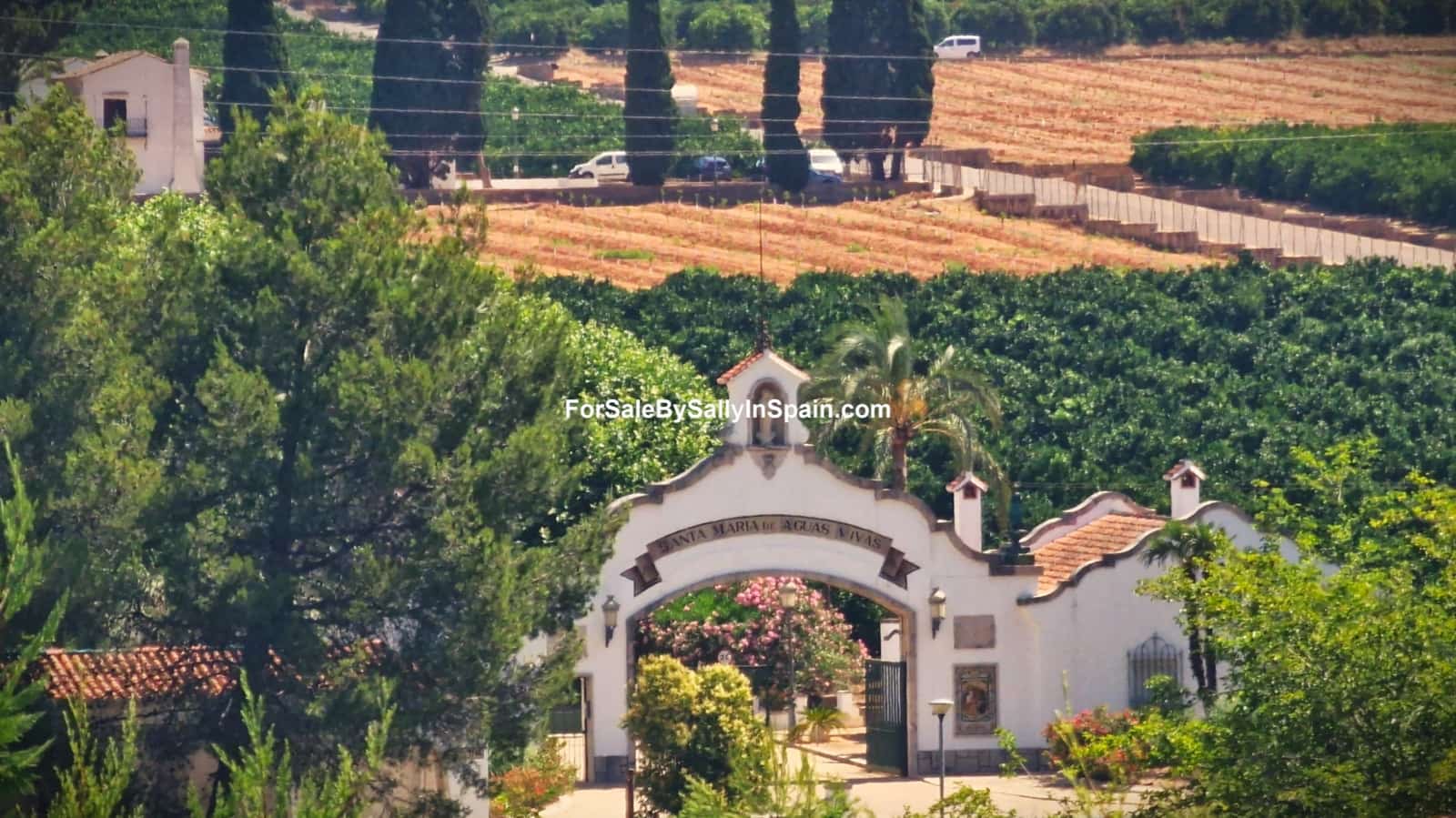 3 soveværelse Villa til salg i Alzira med swimmingpool garage - € 699.000 (Ref: 9131894)