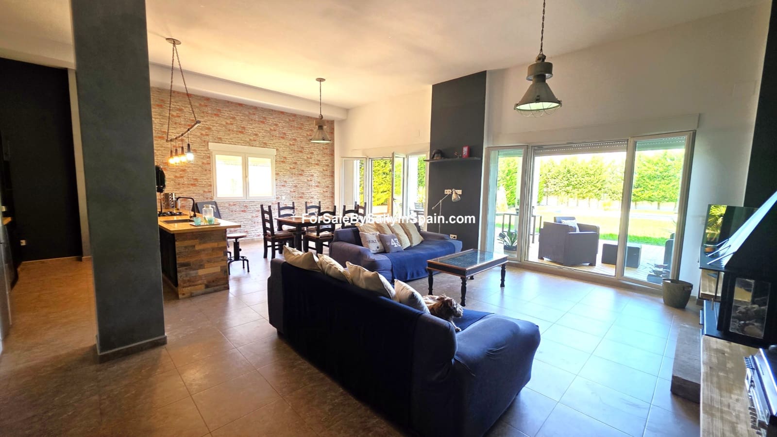 3 soveværelse Villa til salg i Alzira med swimmingpool garage - € 699.000 (Ref: 9131894)