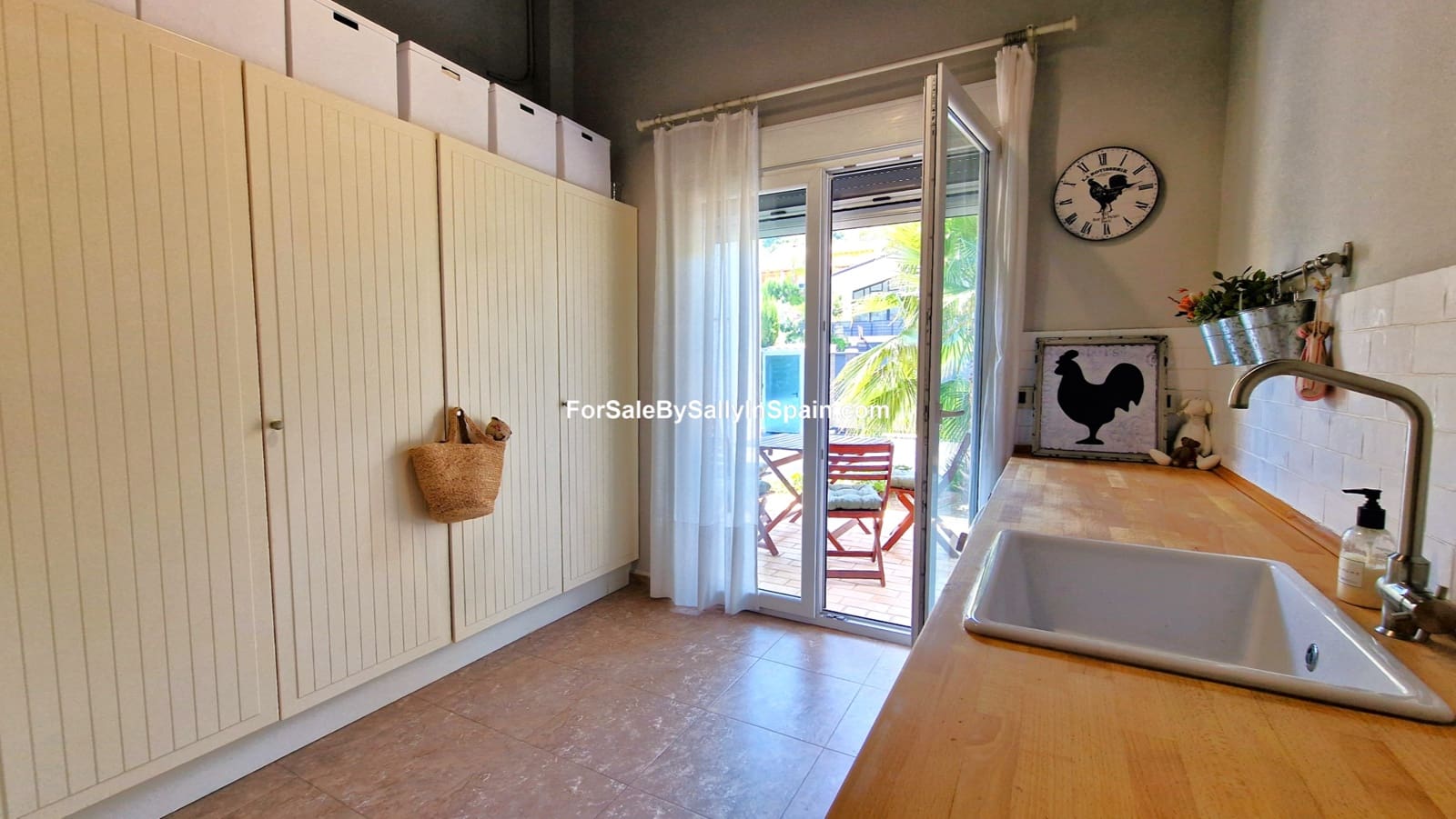 3 soveværelse Villa til salg i Alzira med swimmingpool garage - € 699.000 (Ref: 9131894)