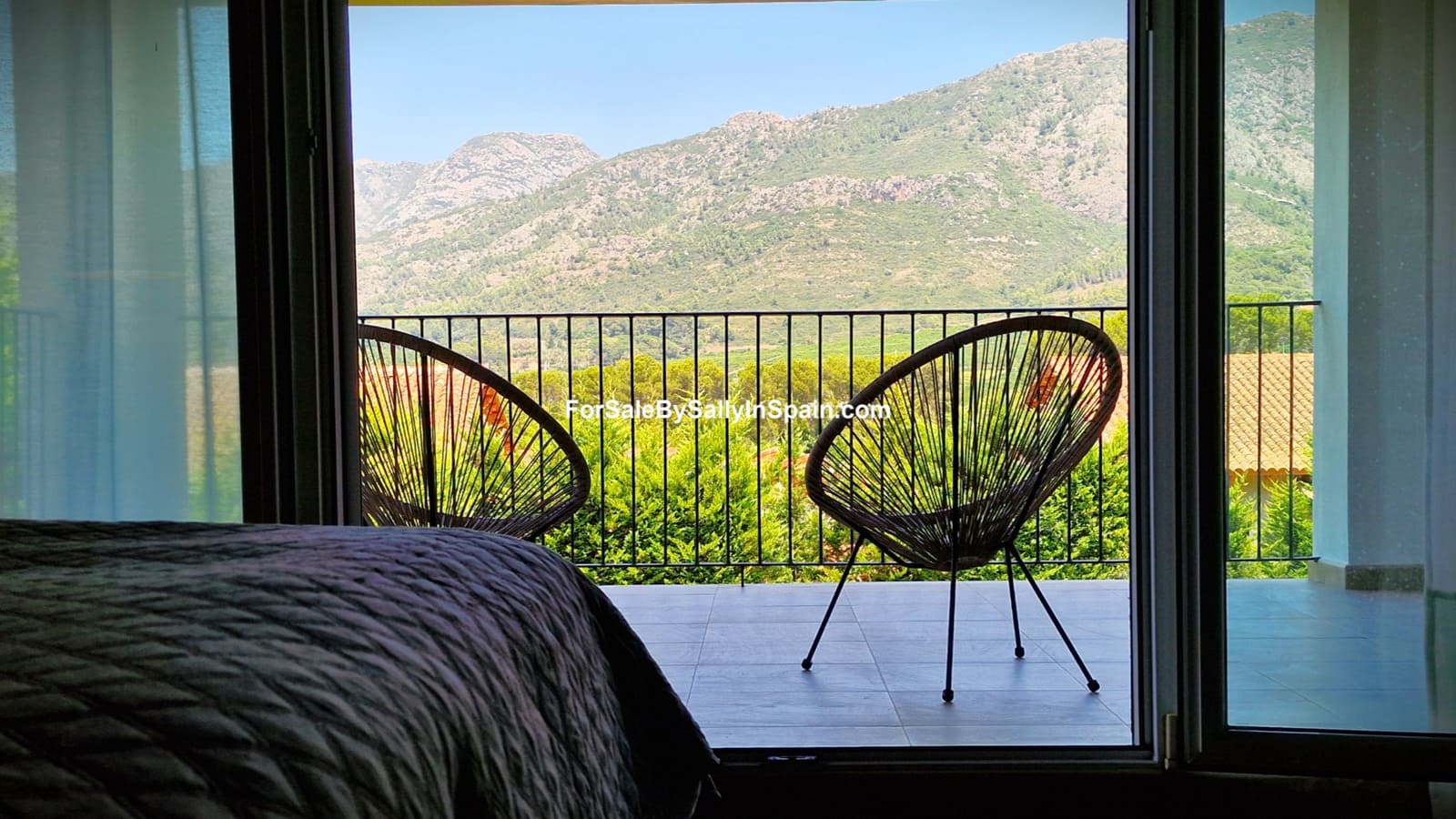 3 soveværelse Villa til salg i Alzira med swimmingpool garage - € 699.000 (Ref: 9131894)