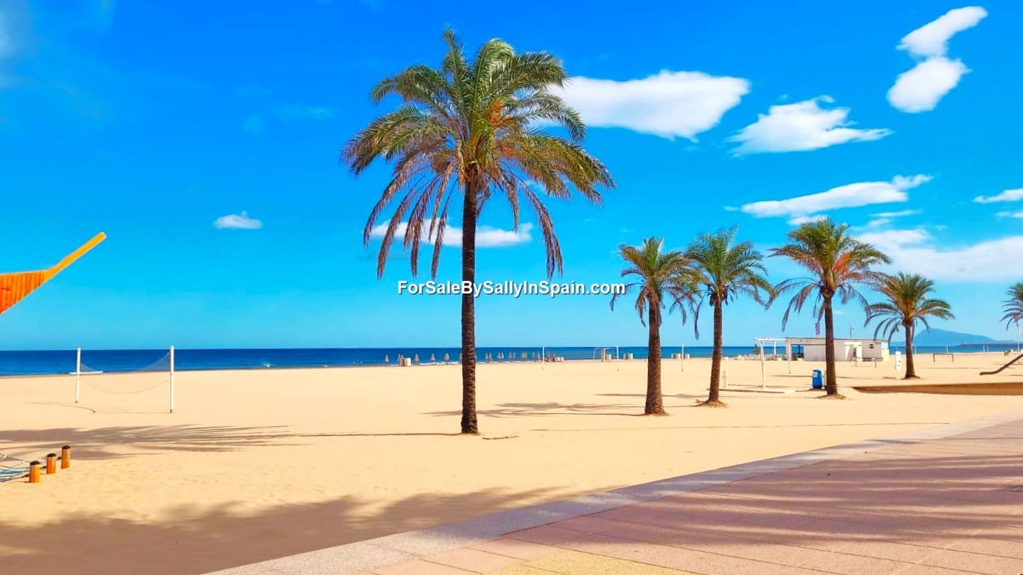 3 soveværelse Villa til salg i Palma de Gandia med swimmingpool garage - € 325.000 (Ref: 9131936)