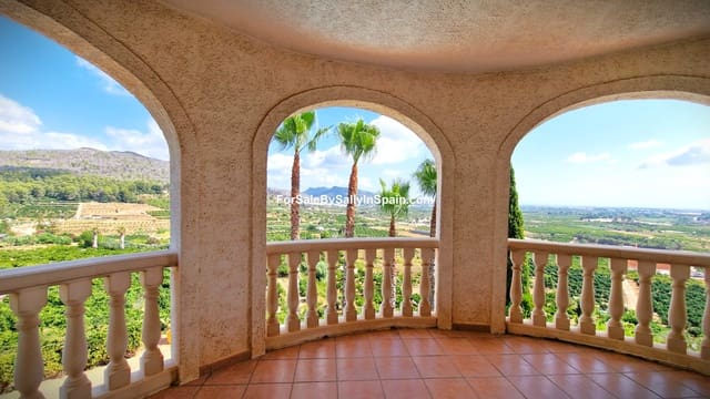 3 soverom Villa til salgs i Palma de Gandía med svømmebasseng garasje - € 325 000 (Ref: 9131936)
