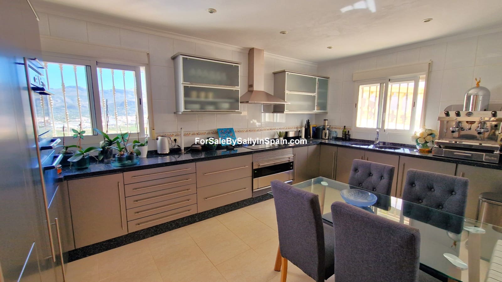 5 camera da letto Villa in vendita in Pego con piscina garage - 699.000 € (Rif: 9216838)