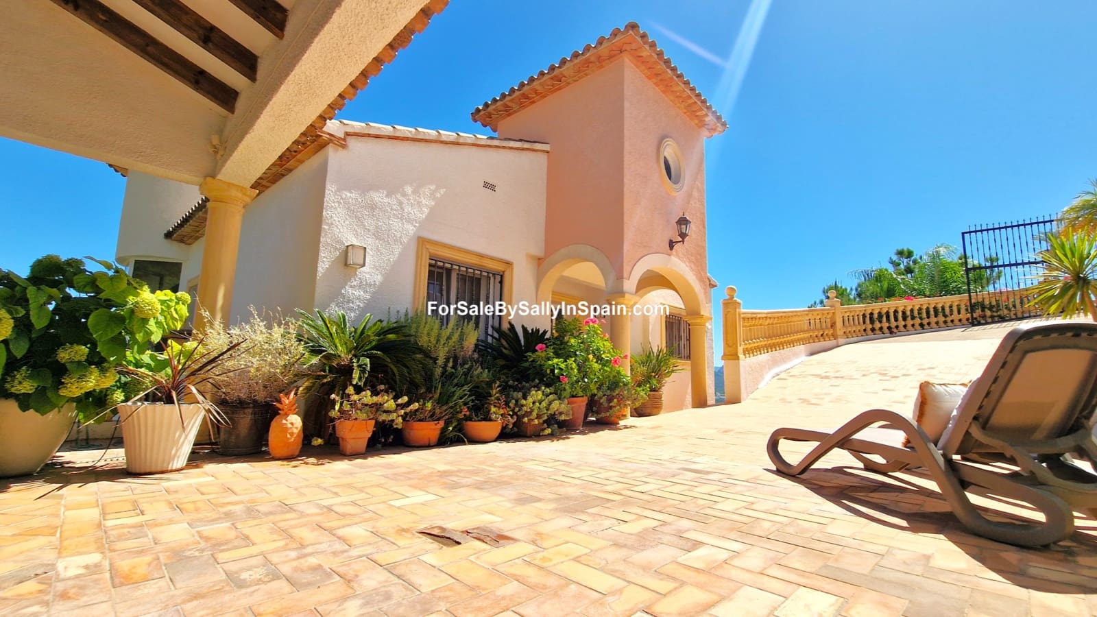 5 camera da letto Villa in vendita in Pego con piscina garage - 699.000 € (Rif: 9216838)