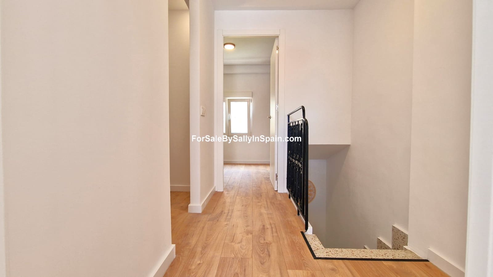 2 makuuhuone Omakotitalo myytävänä paikassa Gandia - 149 000 € (Ref: 9357630)