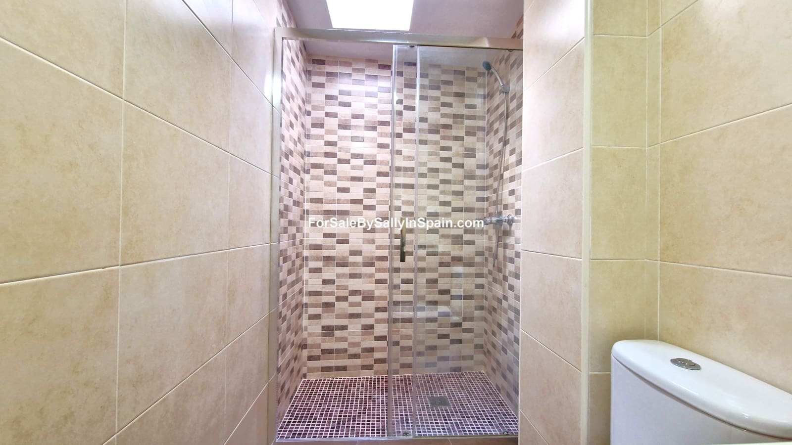 2 makuuhuone Omakotitalo myytävänä paikassa Gandia - 149 000 € (Ref: 9357630)