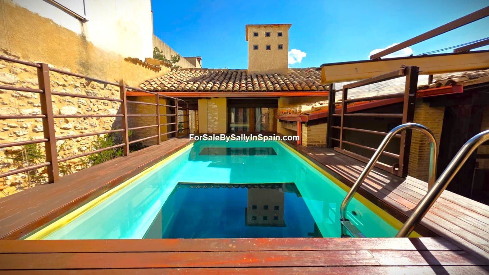 Chalet de 9 habitaciones en Palomar en venta - 270.000 € (Ref: 9357696)