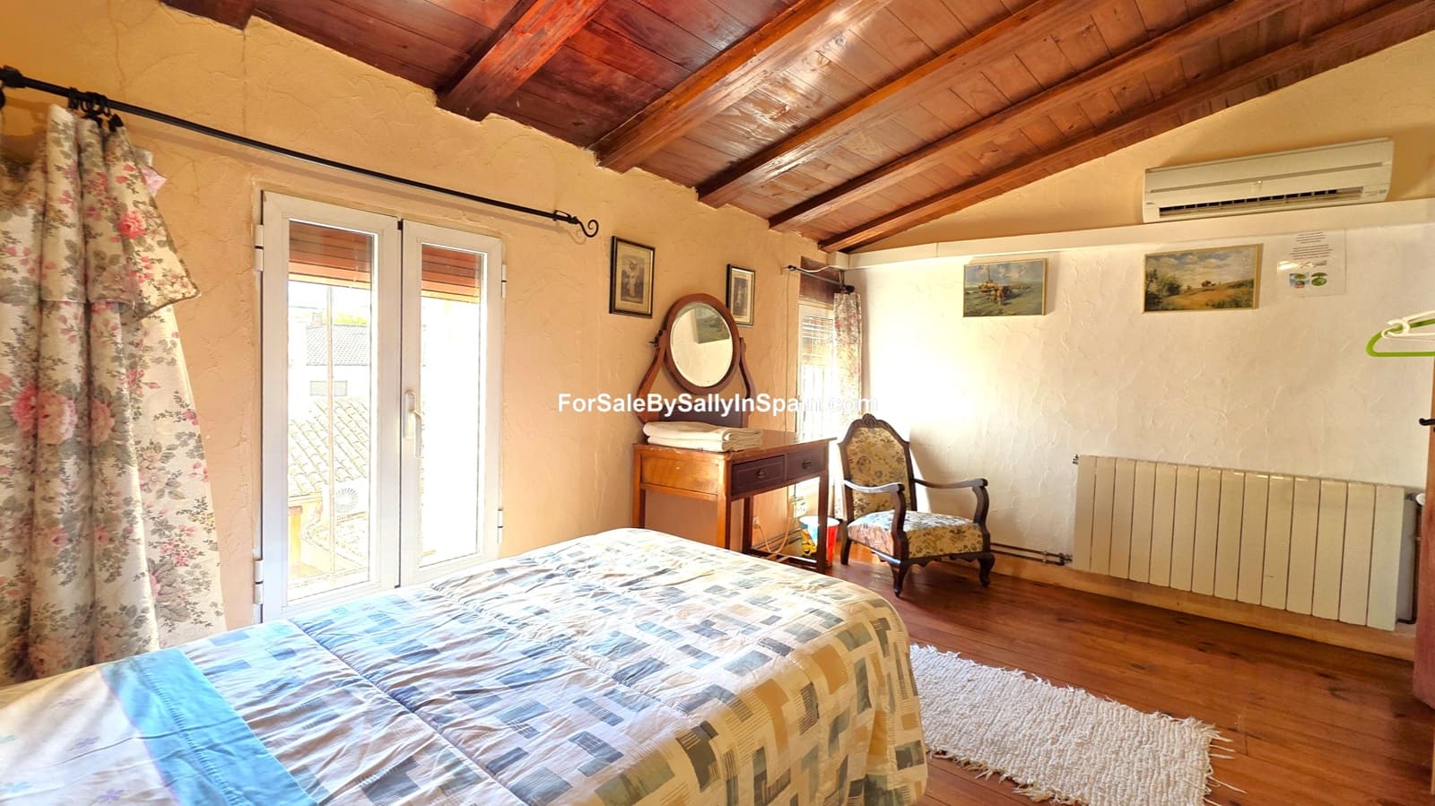 Chalet de 9 habitaciones en Palomar en venta - 270.000 € (Ref: 9357696)