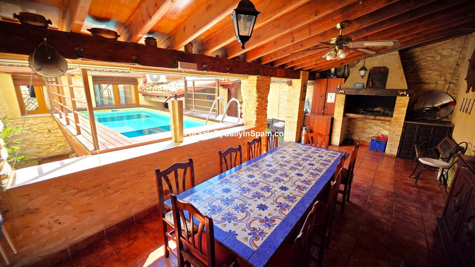 Chalet de 9 habitaciones en Palomar en venta - 270.000 € (Ref: 9357696)