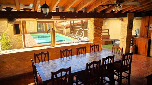 9 chambre Villa/Maison à vendre à Palomar - 270 000 € (Ref: 9357696)