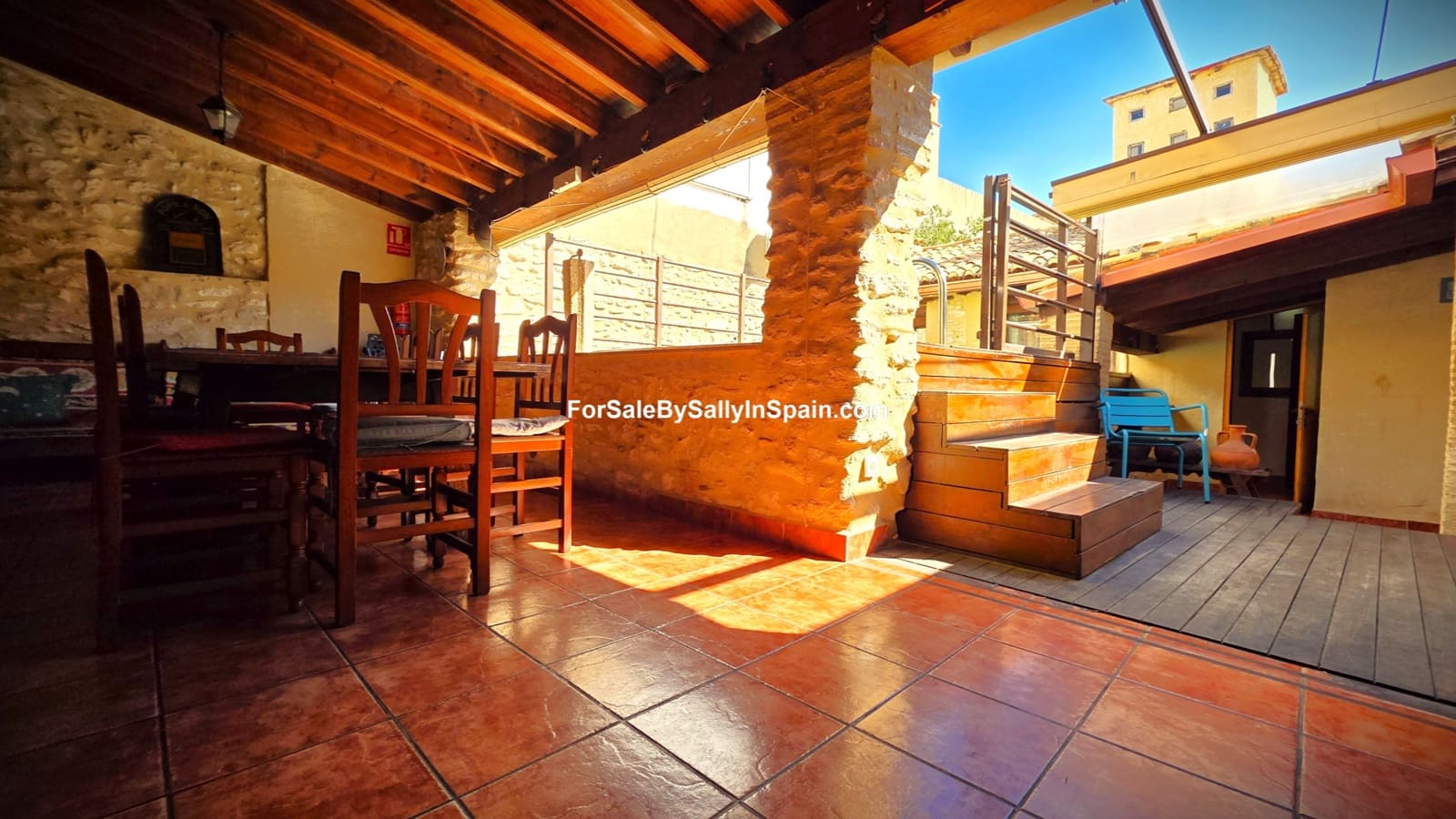 Chalet de 9 habitaciones en Palomar en venta - 270.000 € (Ref: 9357696)