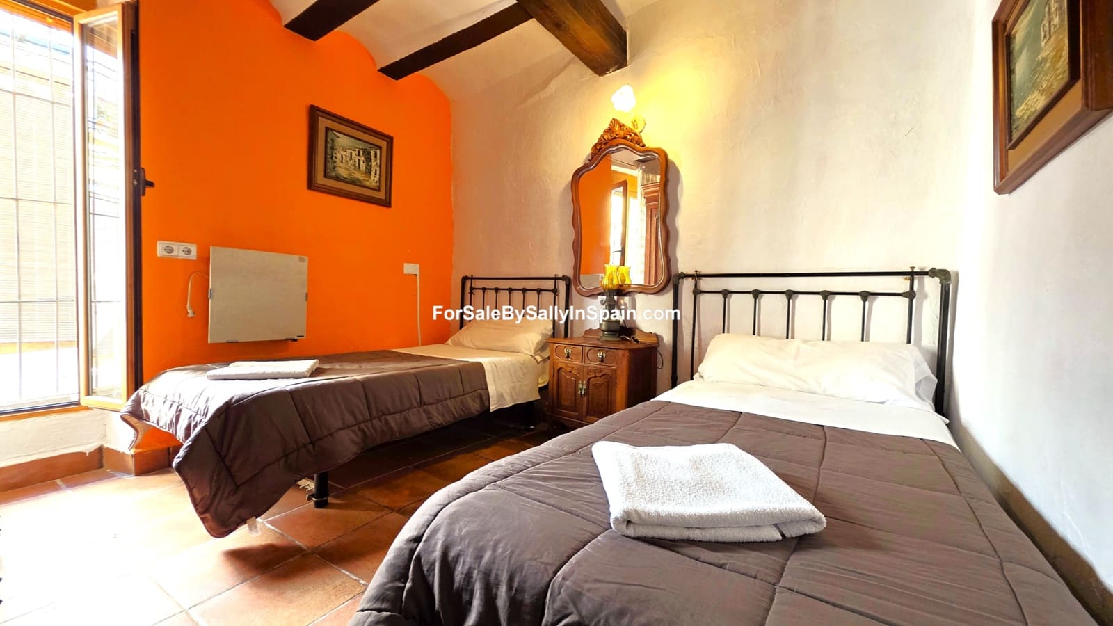 Chalet de 9 habitaciones en Palomar en venta - 270.000 € (Ref: 9357696)