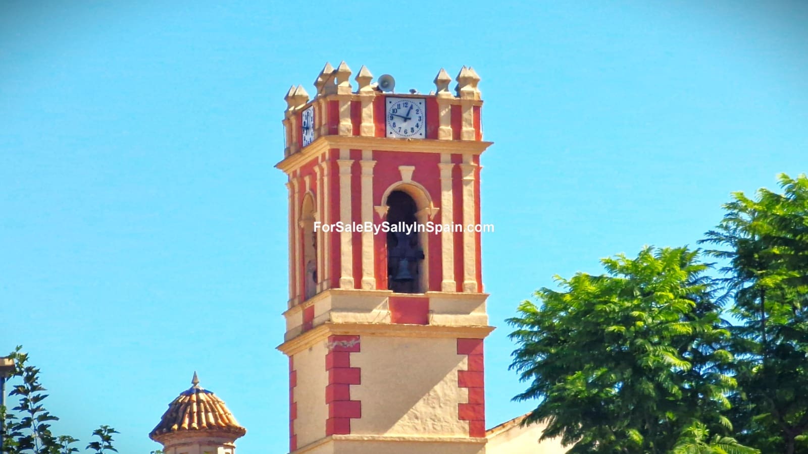 Chalet de 9 habitaciones en Palomar en venta - 270.000 € (Ref: 9357696)