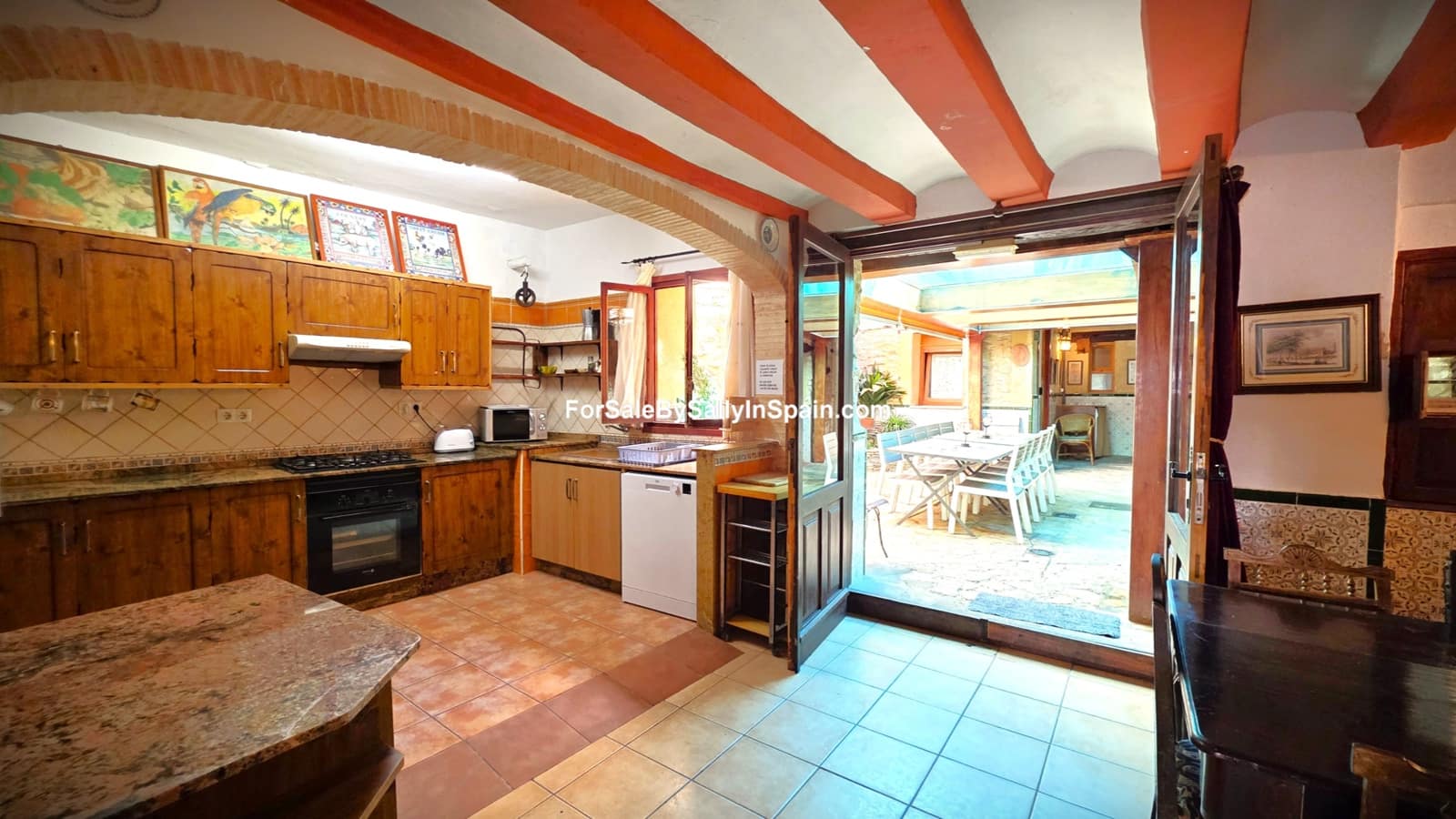 Chalet de 9 habitaciones en Palomar en venta - 270.000 € (Ref: 9357696)