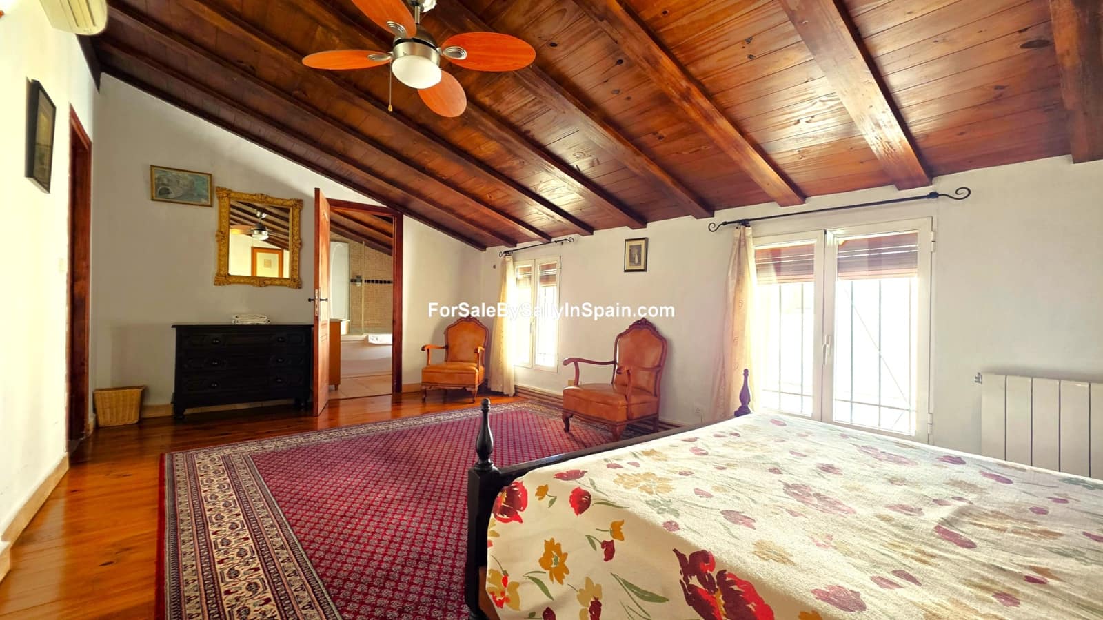 Chalet de 9 habitaciones en Palomar en venta - 270.000 € (Ref: 9357696)