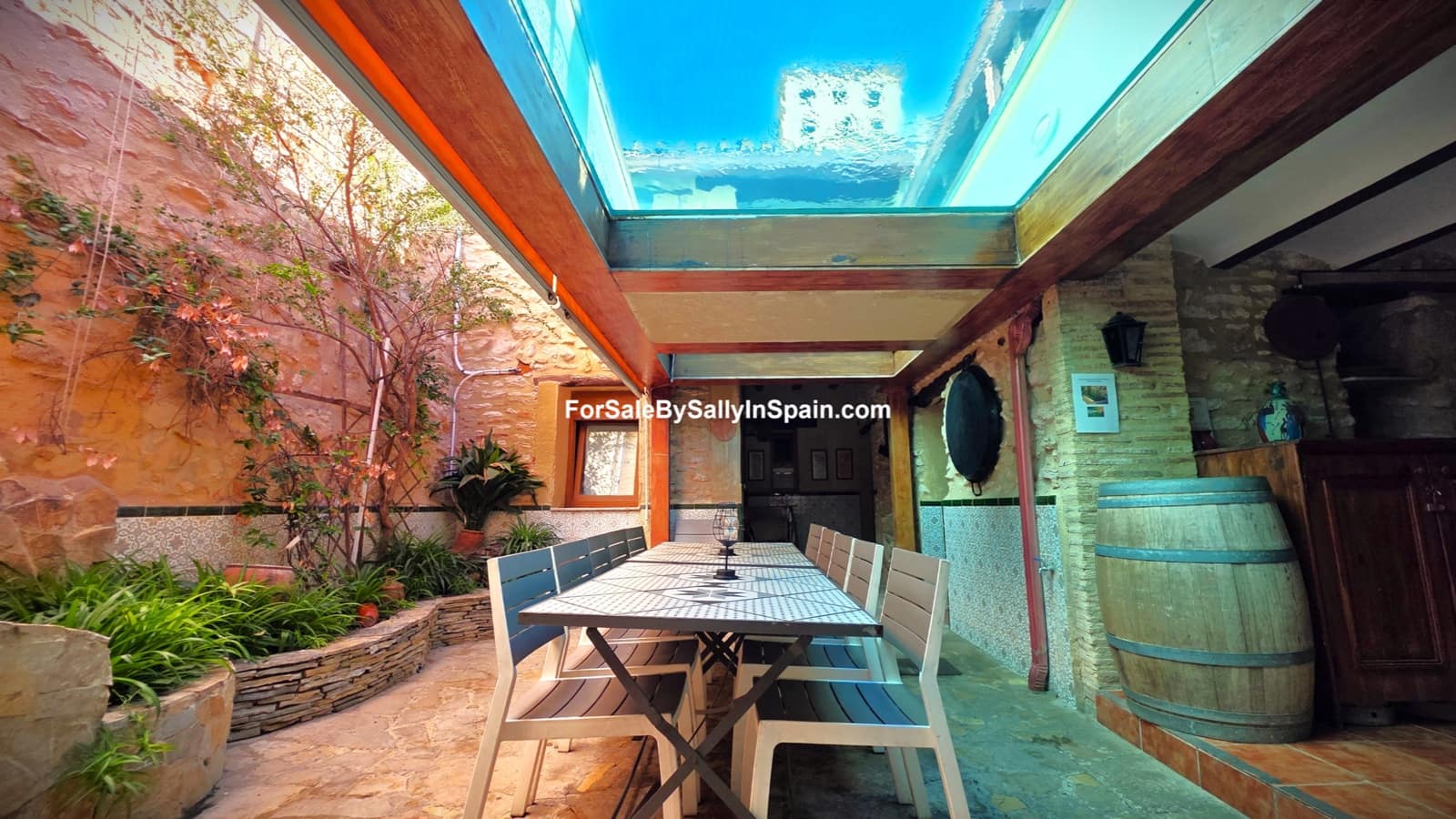 Chalet de 9 habitaciones en Palomar en venta - 270.000 € (Ref: 9357696)