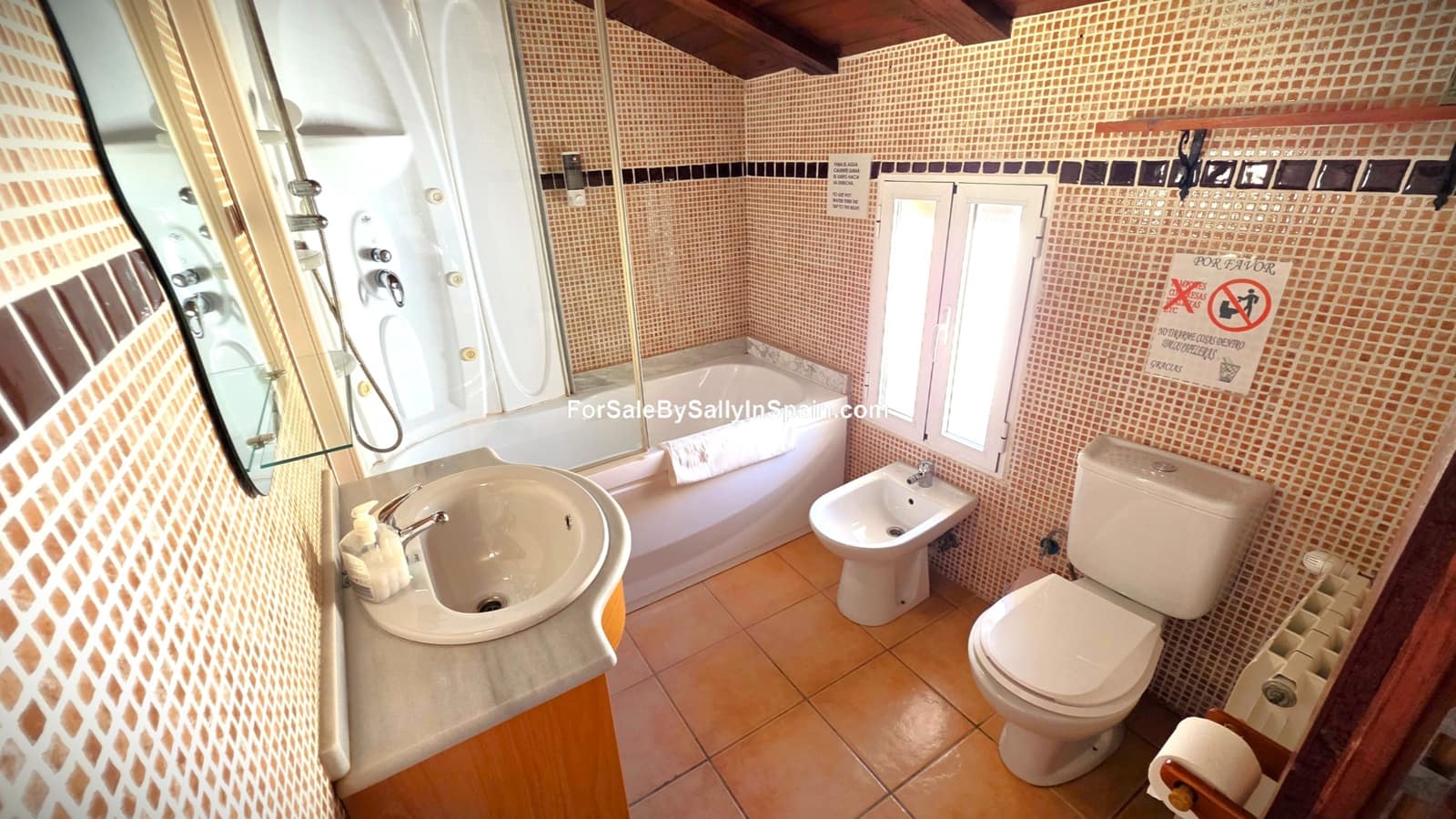 Chalet de 9 habitaciones en Palomar en venta - 270.000 € (Ref: 9357696)