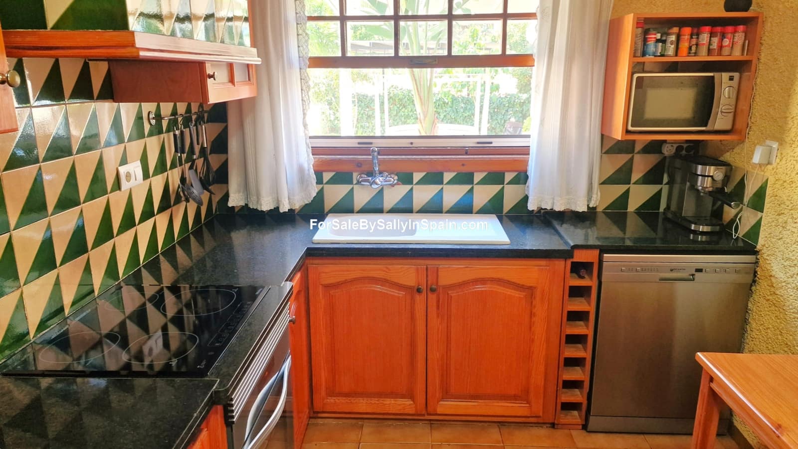 4 sovrum Villa till salu i Gandia med pool garage - 530 000 € (Ref: 9394354)