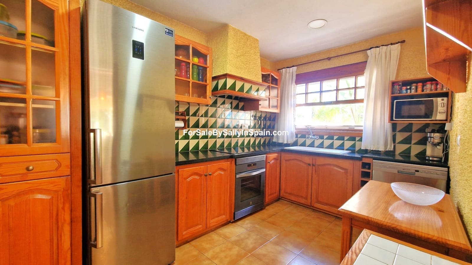 4 sovrum Villa till salu i Gandia med pool garage - 530 000 € (Ref: 9394354)