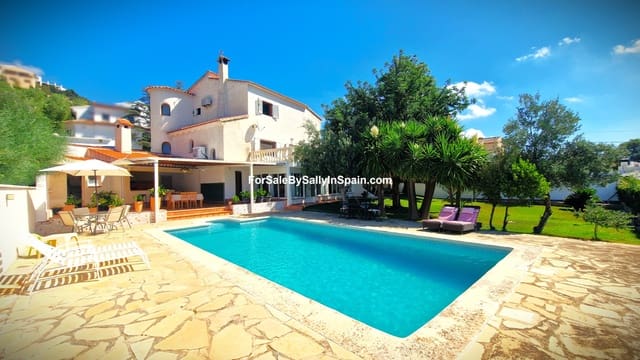 4 soverom Villa til salgs i Gandia med svømmebasseng garasje - € 530 000 (Ref: 9394354)