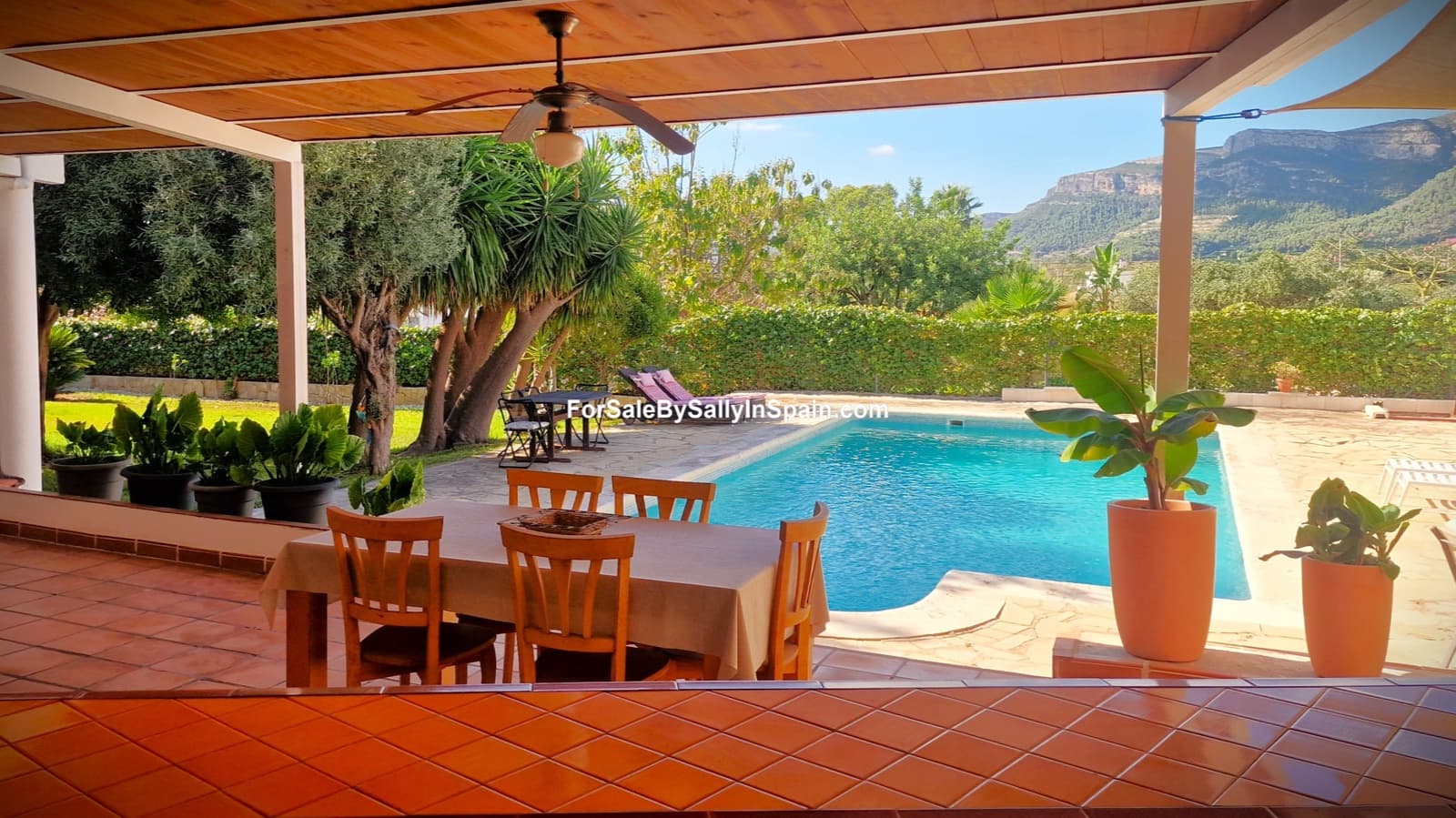 4 sovrum Villa till salu i Gandia med pool garage - 530 000 € (Ref: 9394354)