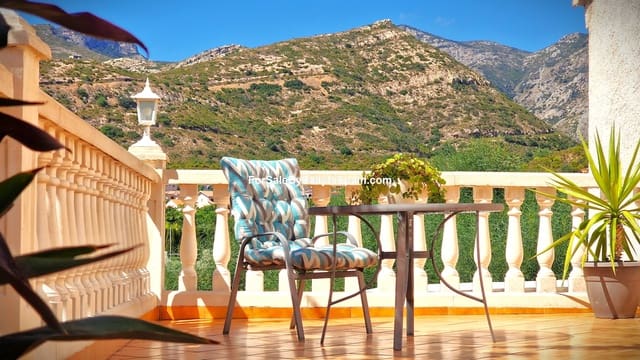 4 soverom Villa til salgs i Gandia med svømmebasseng garasje - € 530 000 (Ref: 9394354)