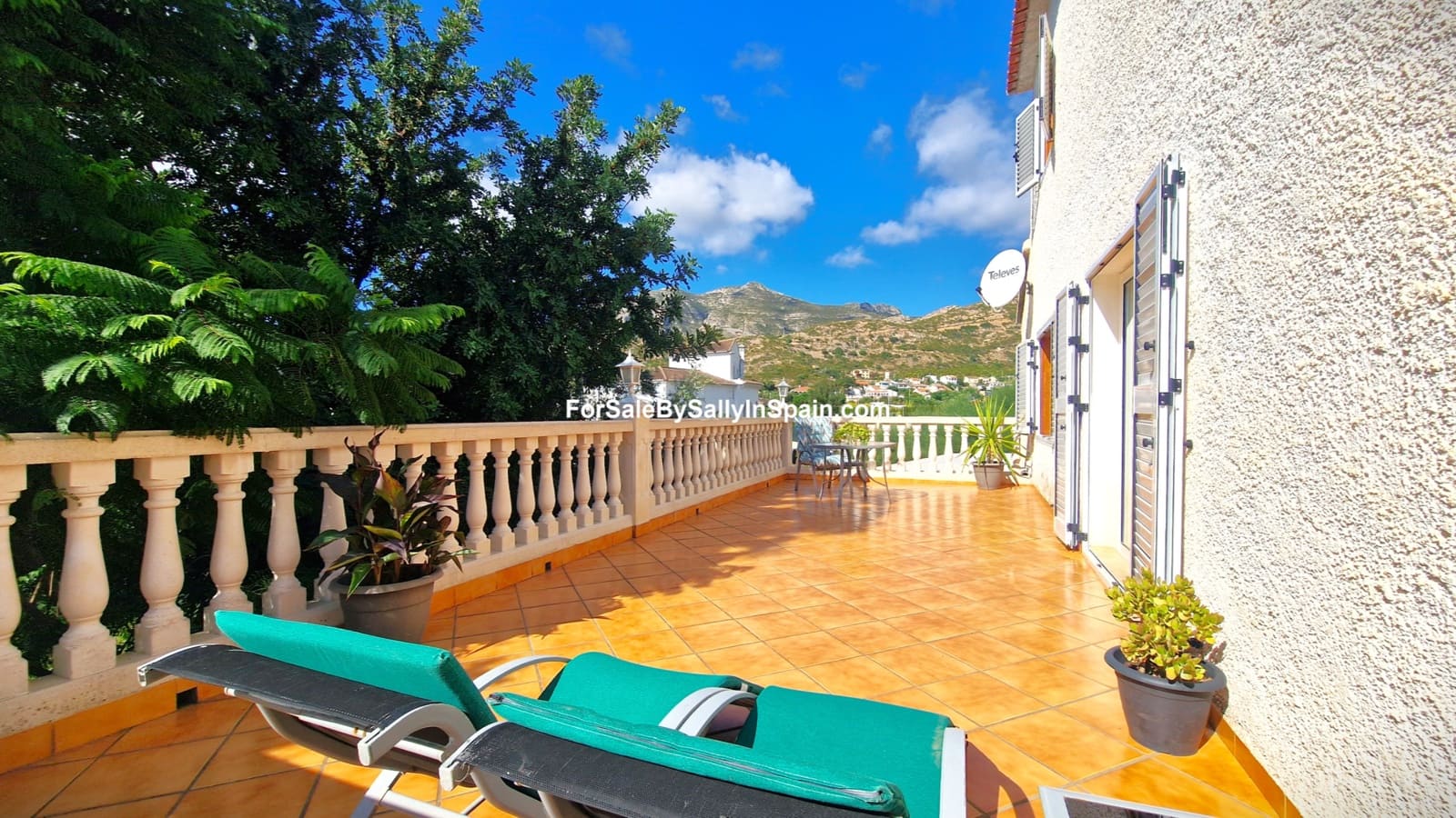 4 sovrum Villa till salu i Gandia med pool garage - 530 000 € (Ref: 9394354)