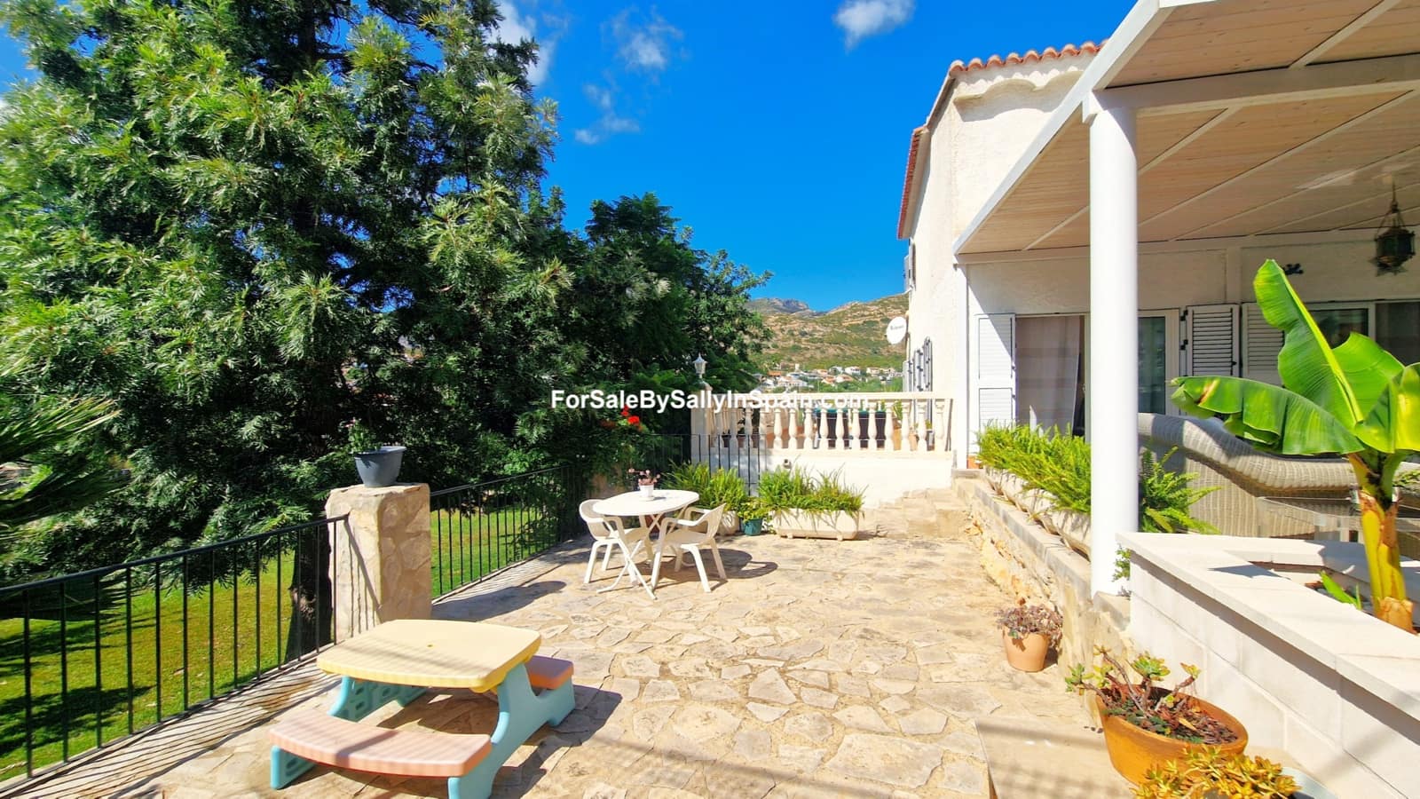 4 sovrum Villa till salu i Gandia med pool garage - 530 000 € (Ref: 9394354)