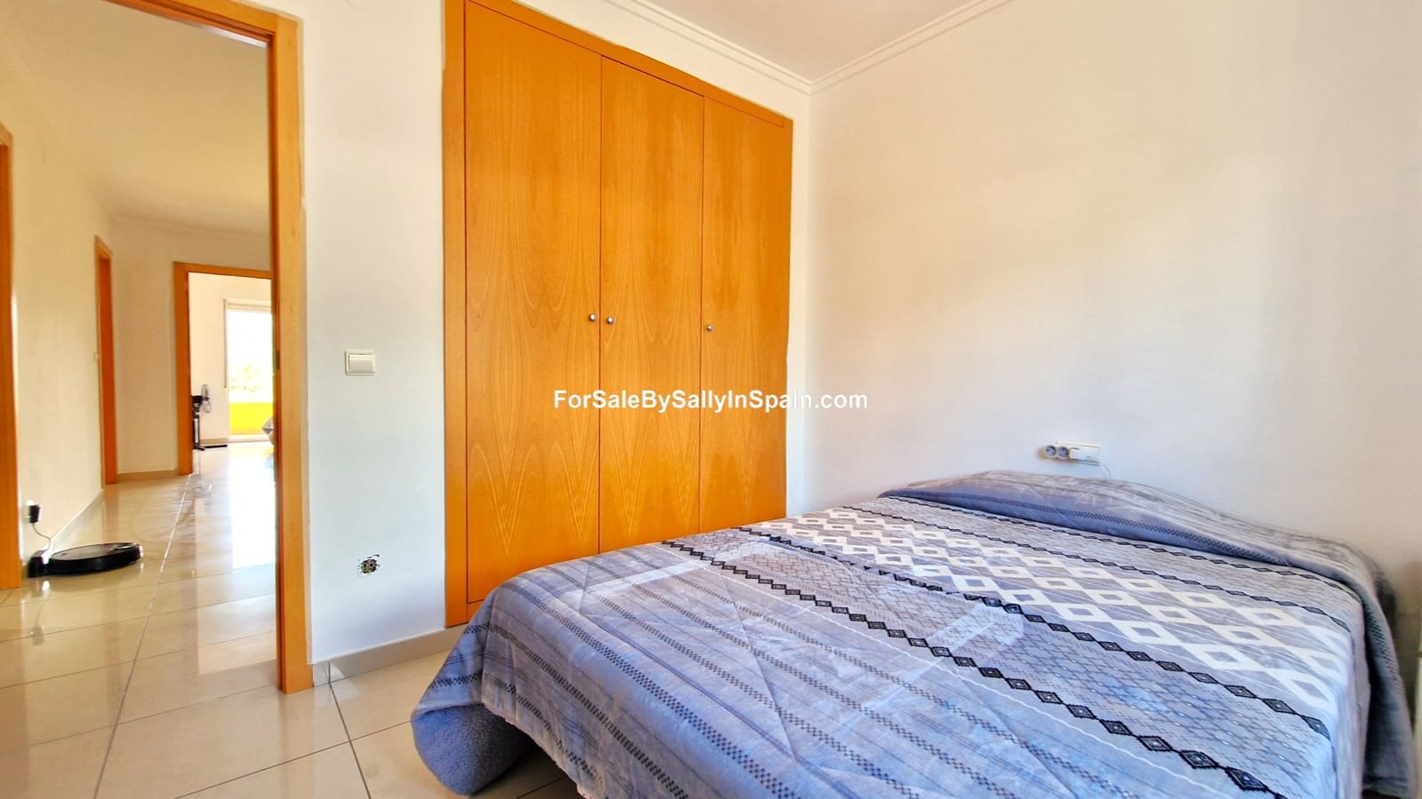 6 bedroom Townhouse for sale in Castellonet de la Conquesta with garage - € 215,000 (Ref: 9394379)