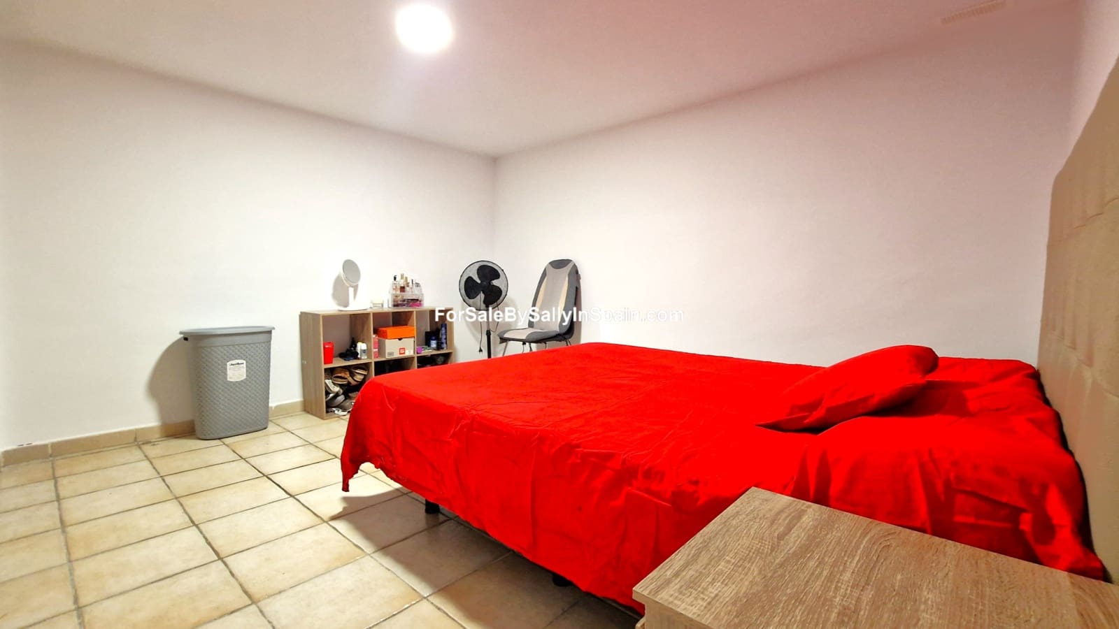 6 bedroom Townhouse for sale in Castellonet de la Conquesta with garage - € 215,000 (Ref: 9394379)