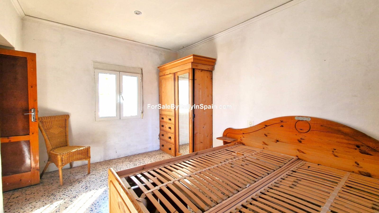 2 bedroom Villa for sale in Villalonga - € 120,000 (Ref: 9395259)