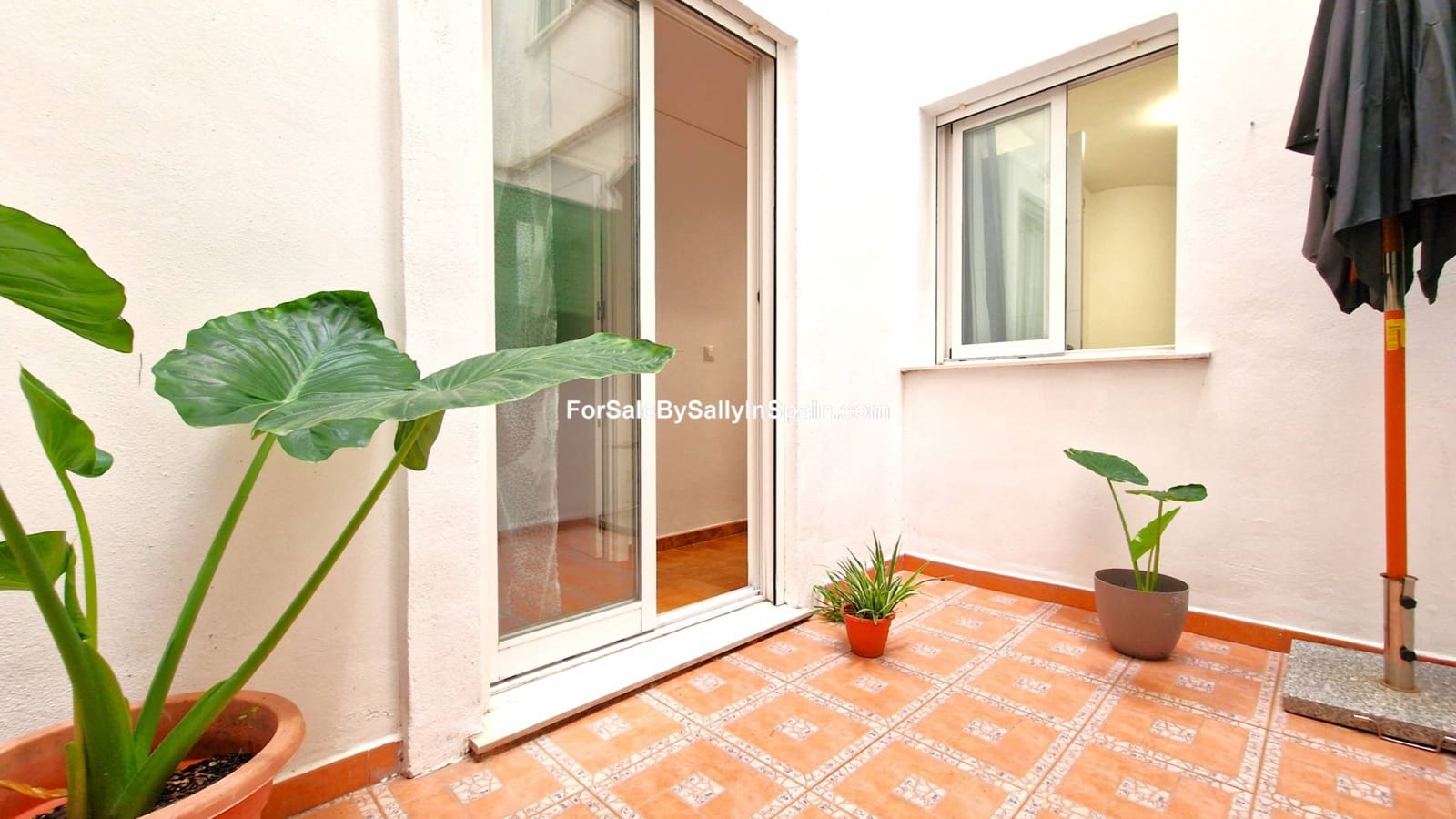 2 makuuhuone Ranta-asunto myytävänä paikassa Gandia - 149 000 € (Ref: 9395260)