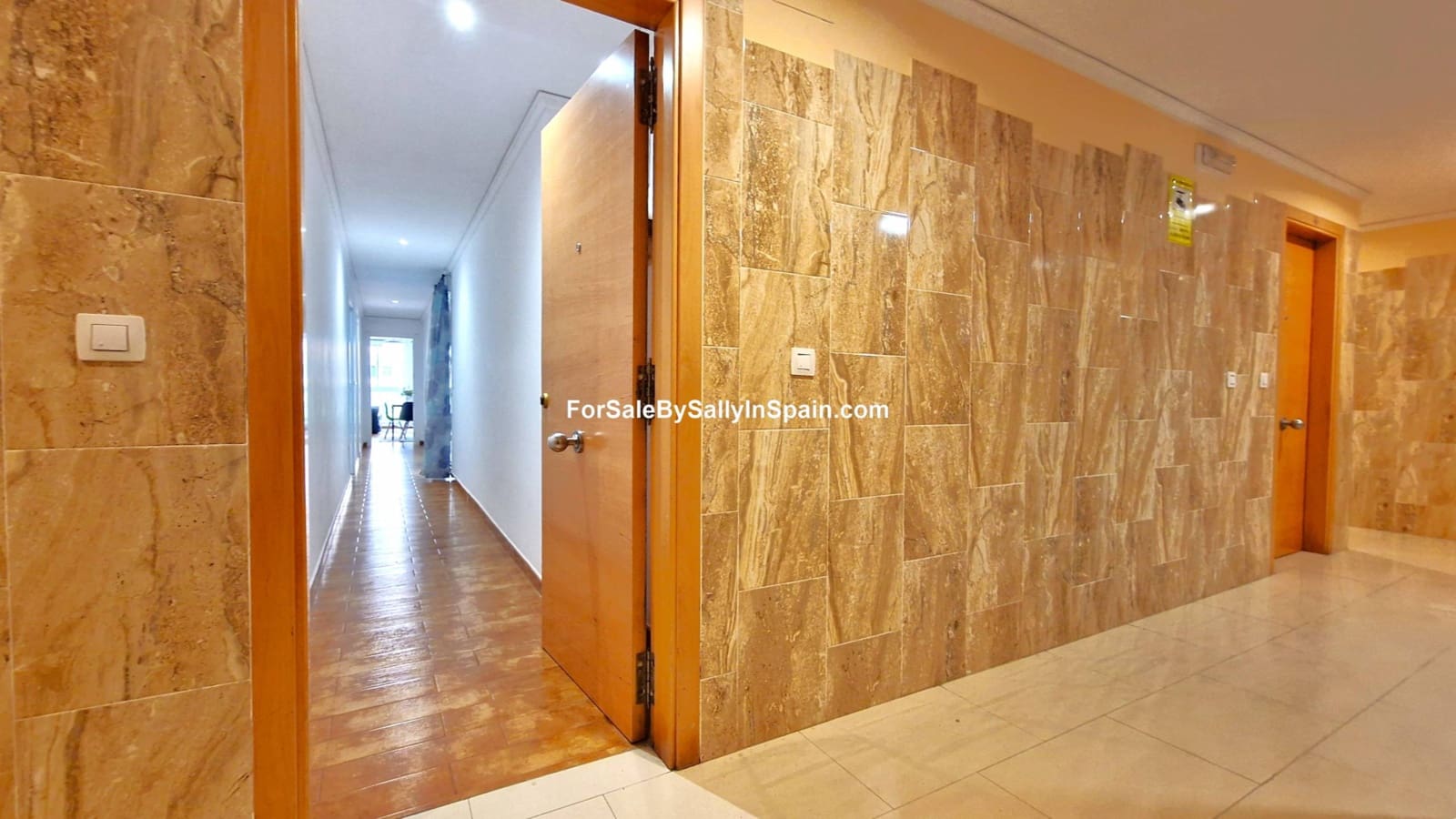 2 makuuhuone Ranta-asunto myytävänä paikassa Gandia - 149 000 € (Ref: 9395260)