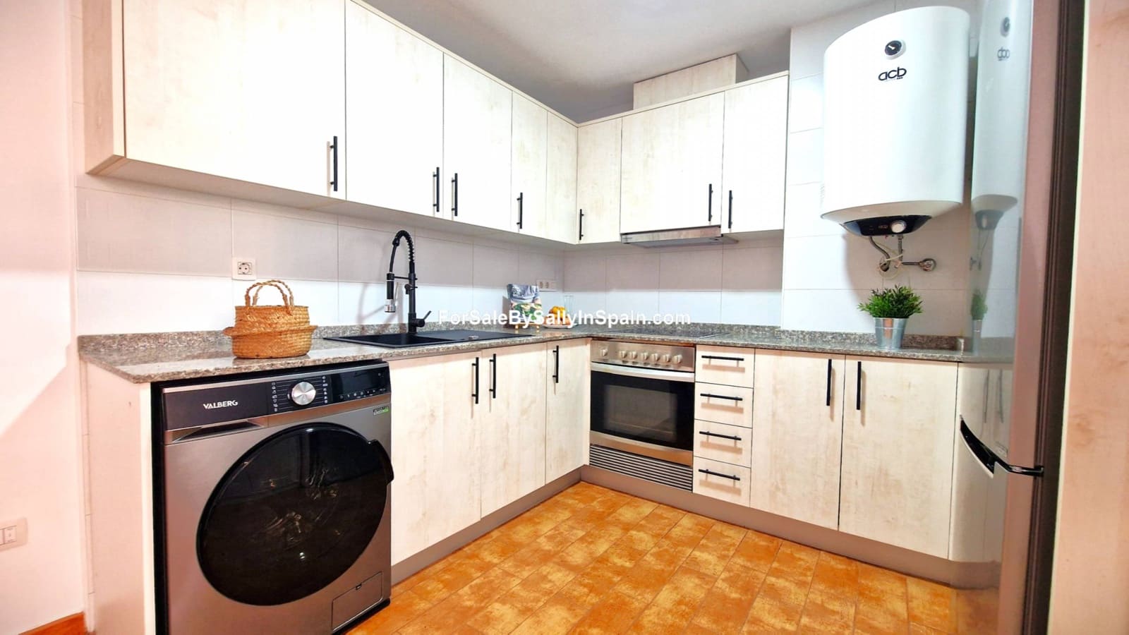 2 makuuhuone Ranta-asunto myytävänä paikassa Gandia - 149 000 € (Ref: 9395260)