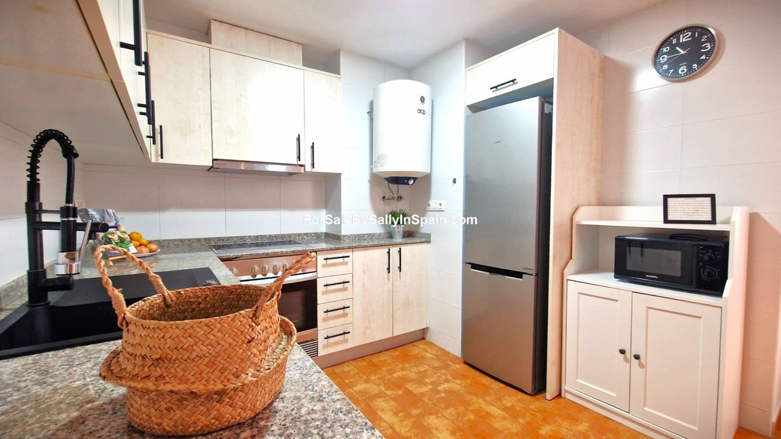 2 makuuhuone Ranta-asunto myytävänä paikassa Gandia - 149 000 € (Ref: 9395260)