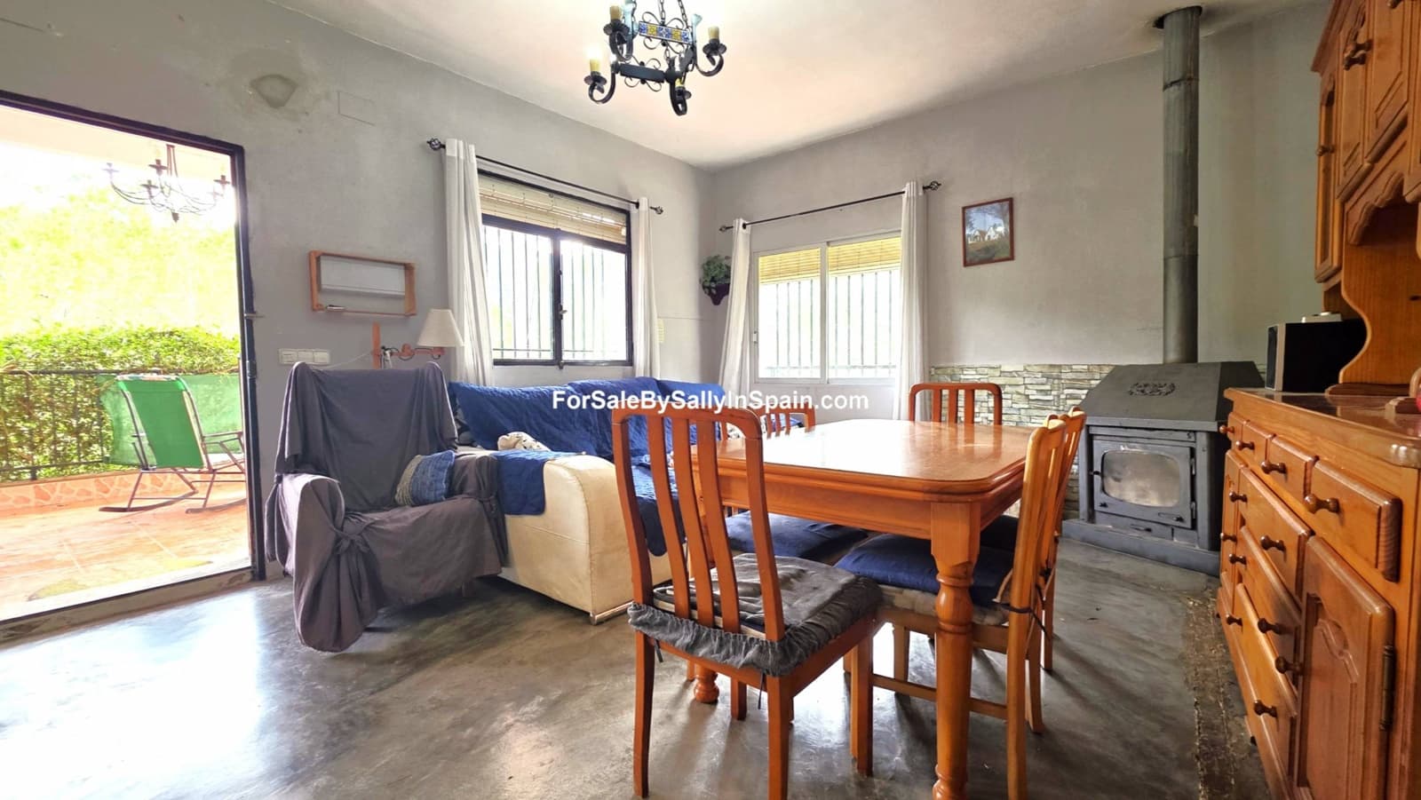 4 Zimmer Villa zu verkaufen in Simat de la Valldigna mit Garage - 149.000 € (Ref: 9395262)