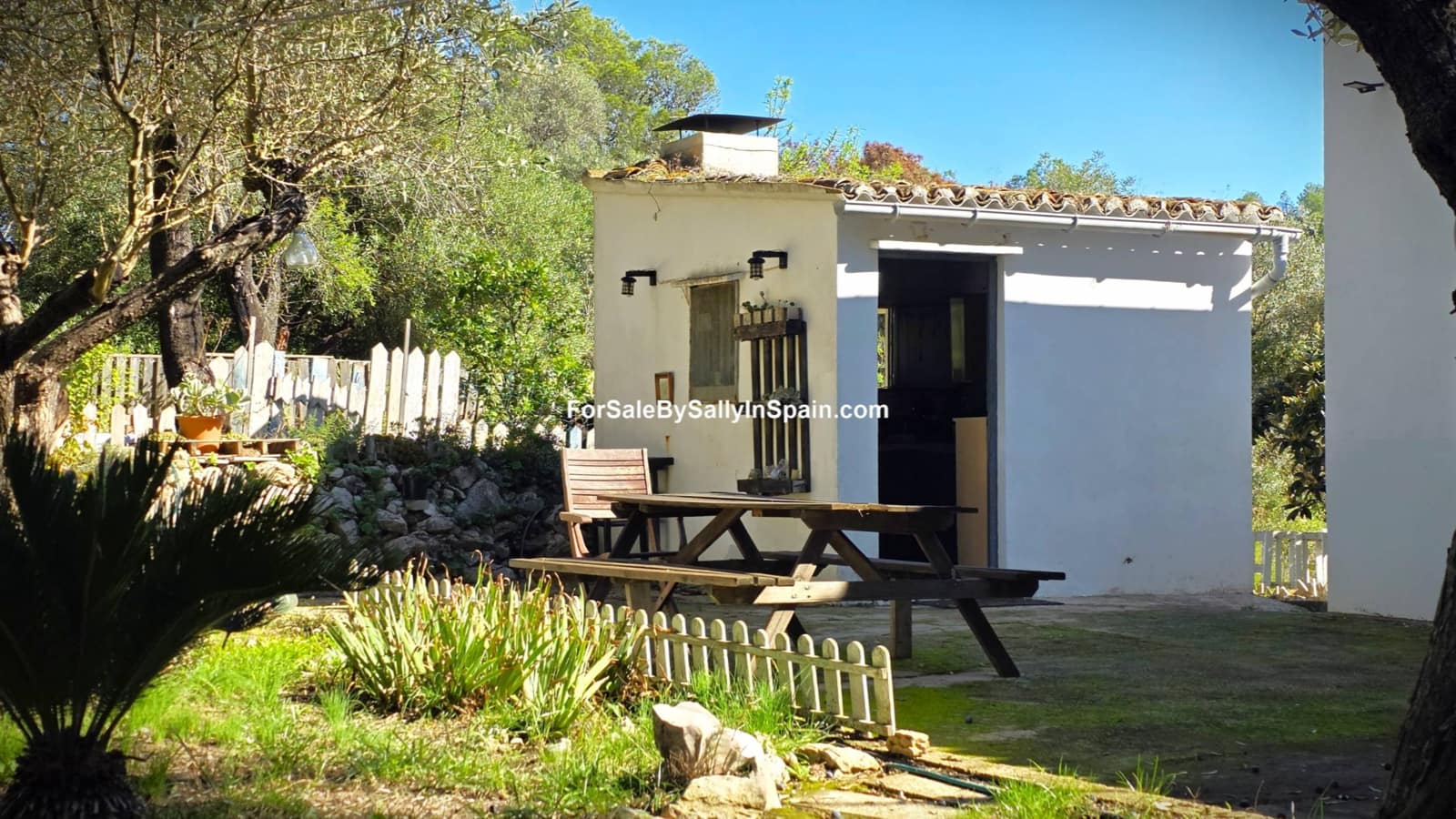 4 Zimmer Villa zu verkaufen in Simat de la Valldigna mit Garage - 149.000 € (Ref: 9395262)