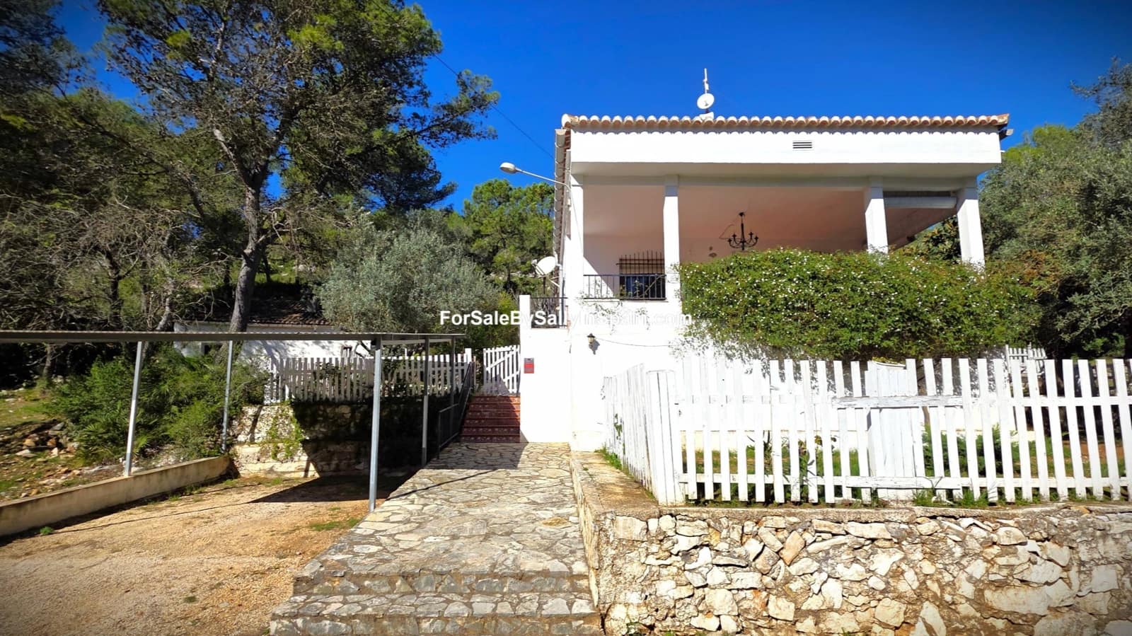 4 Zimmer Villa zu verkaufen in Simat de la Valldigna mit Garage - 149.000 € (Ref: 9395262)