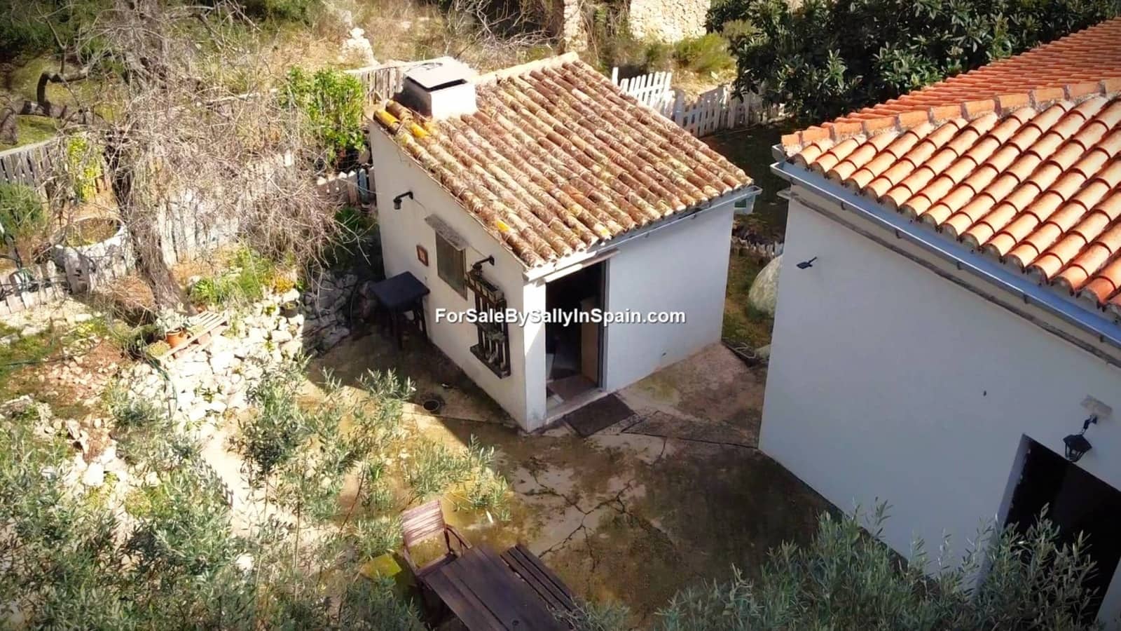 4 Zimmer Villa zu verkaufen in Simat de la Valldigna mit Garage - 149.000 € (Ref: 9395262)