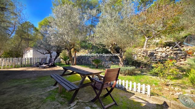 Chalet de 4 habitaciones en Simat de la Valldigna en venta con garaje - 149.000 € (Ref: 9395262)