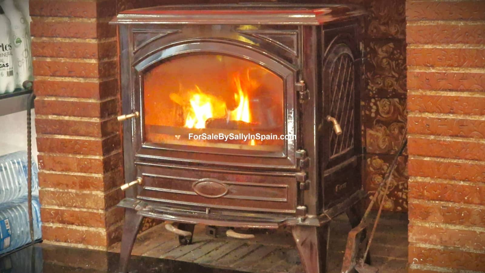 4 bedroom Villa for sale in Villalonga with pool - € 240,000 (Ref: 9396803)